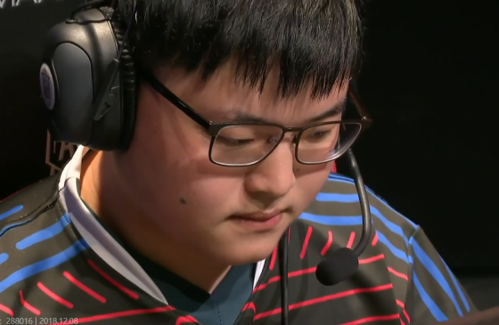 LGD血洗FLY,Uzi完成史诗逆转宿命之战成都决赛之夜,强势挺进下一轮 LGD血洗FLY,Uzi完成史诗逆转宿命之战成都决赛之夜,强势挺进下一轮