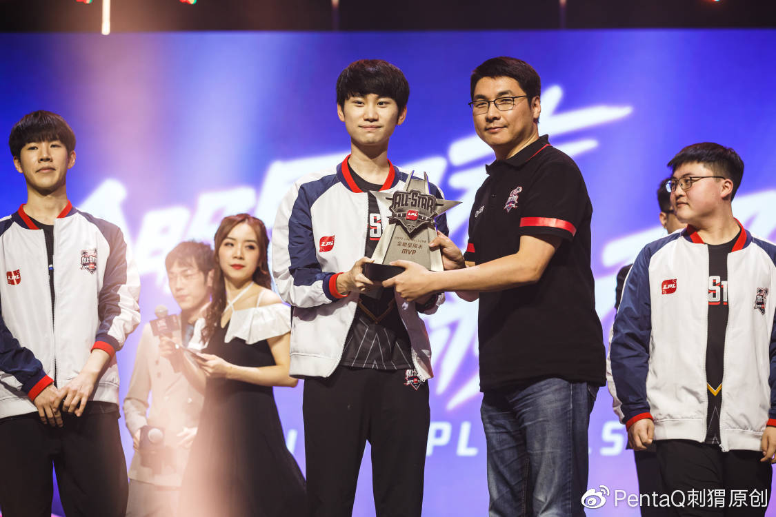 C9力克T1，Doinb单局斩获MVP激烈交锋全球总决赛，点燃全场激情