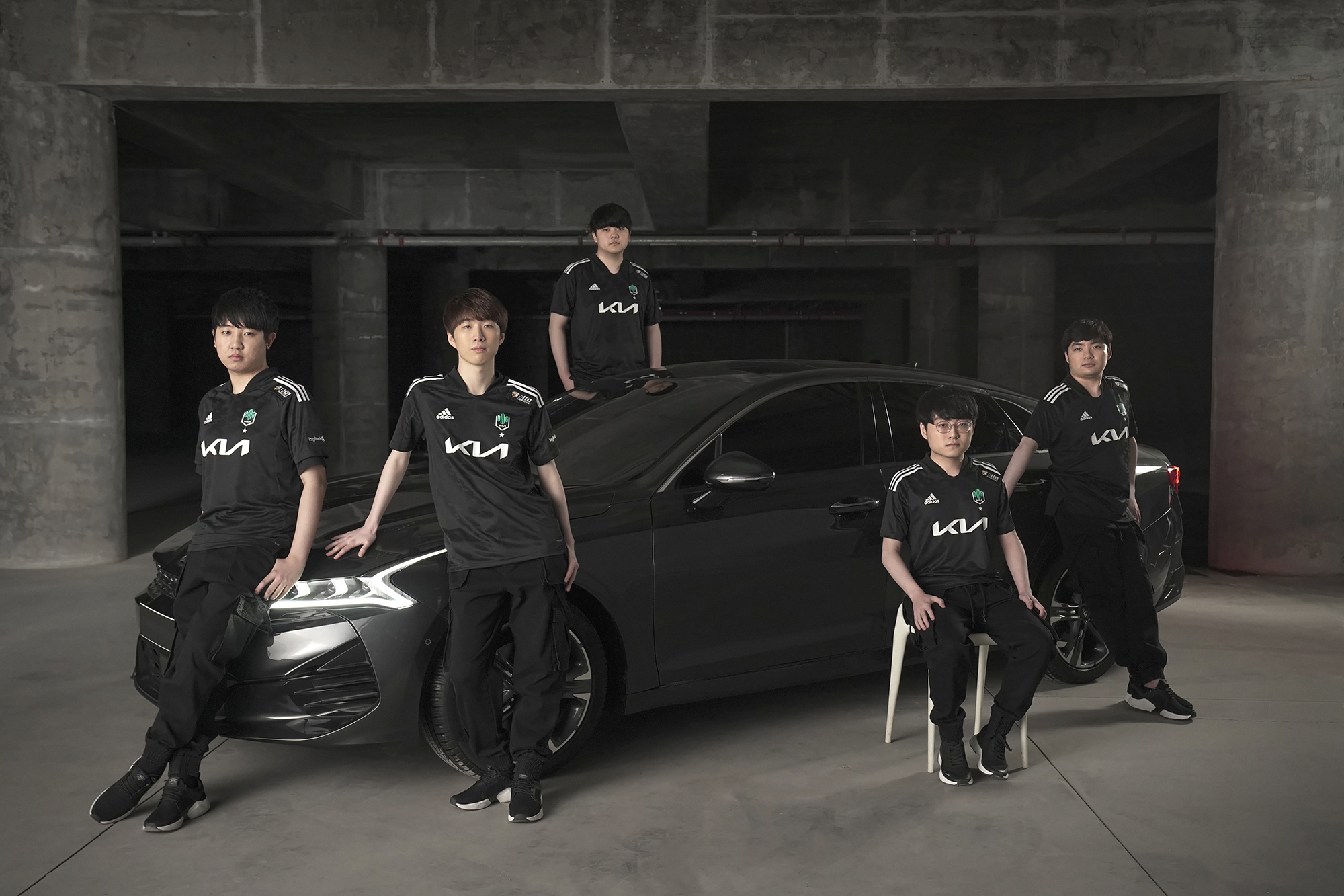 KT翻盘T1,ShowMaker团战一打五鏖战多局八强赛,点燃全场激情 KT翻盘T1,ShowMaker团战一打五鏖战多局八强赛,点燃全场激情