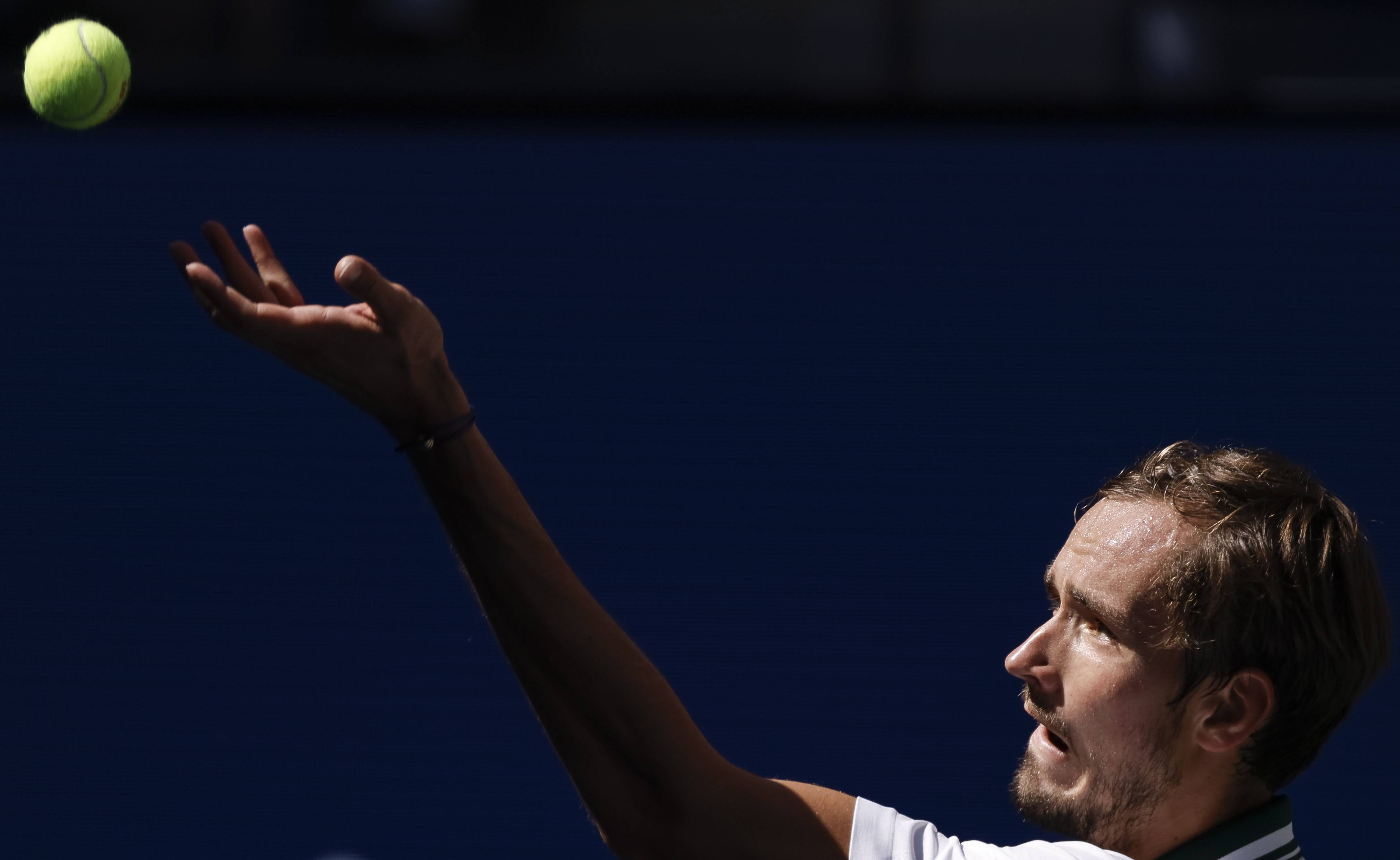 德国网球队爆冷美国网球队,梅德韦杰夫统治全场 德国网球队爆冷美国网球队,梅德韦杰夫统治全场